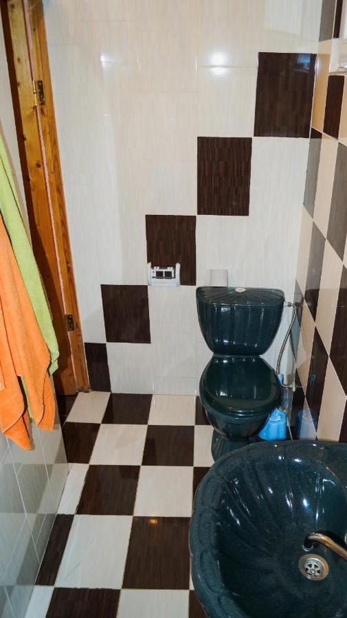 Гостевой Дом Ирина Hotel Sukhumi Eksteriør billede