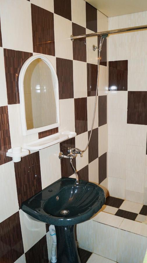 Гостевой Дом Ирина Hotel Sukhumi Eksteriør billede